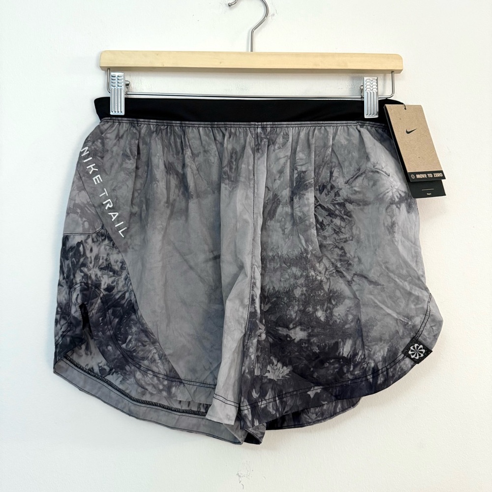 NWT Nike Trail Women’s Repel Running Shorts 3" Lined DX1021-010
